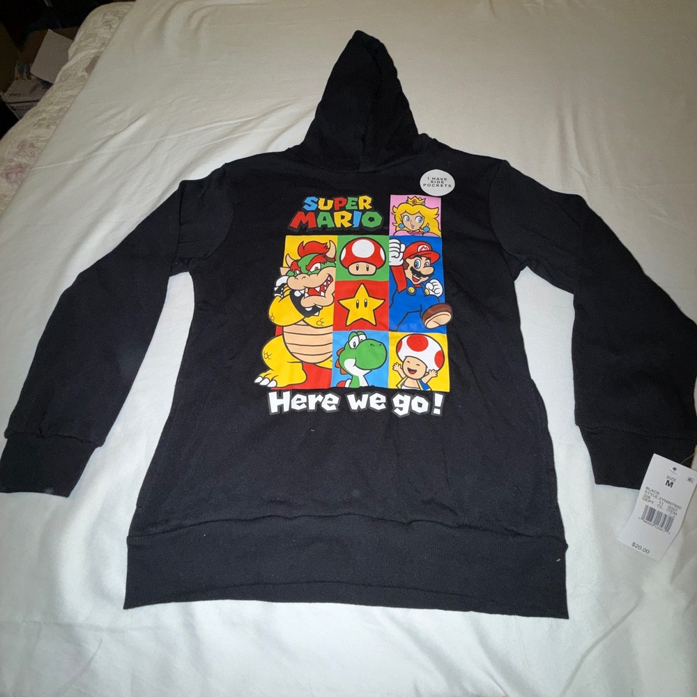 Nintendo Super Mario Hoodie Kids Size M Black New Graphic Character Side Pockets